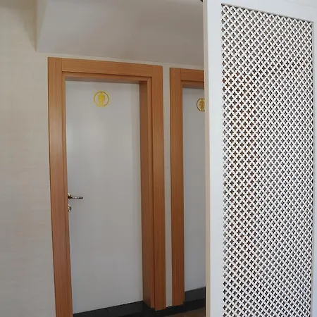 Laville Hotel *